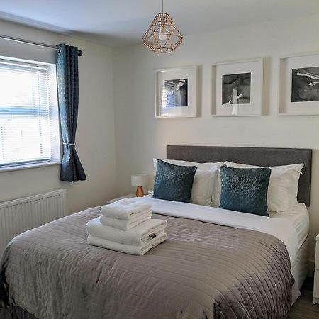 Saffron Court By Wycombe Apartments - Apt 06 Χάι Ουίκαμ Εξωτερικό φωτογραφία