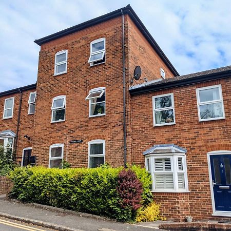 Saffron Court By Wycombe Apartments - Apt 06 Χάι Ουίκαμ Εξωτερικό φωτογραφία