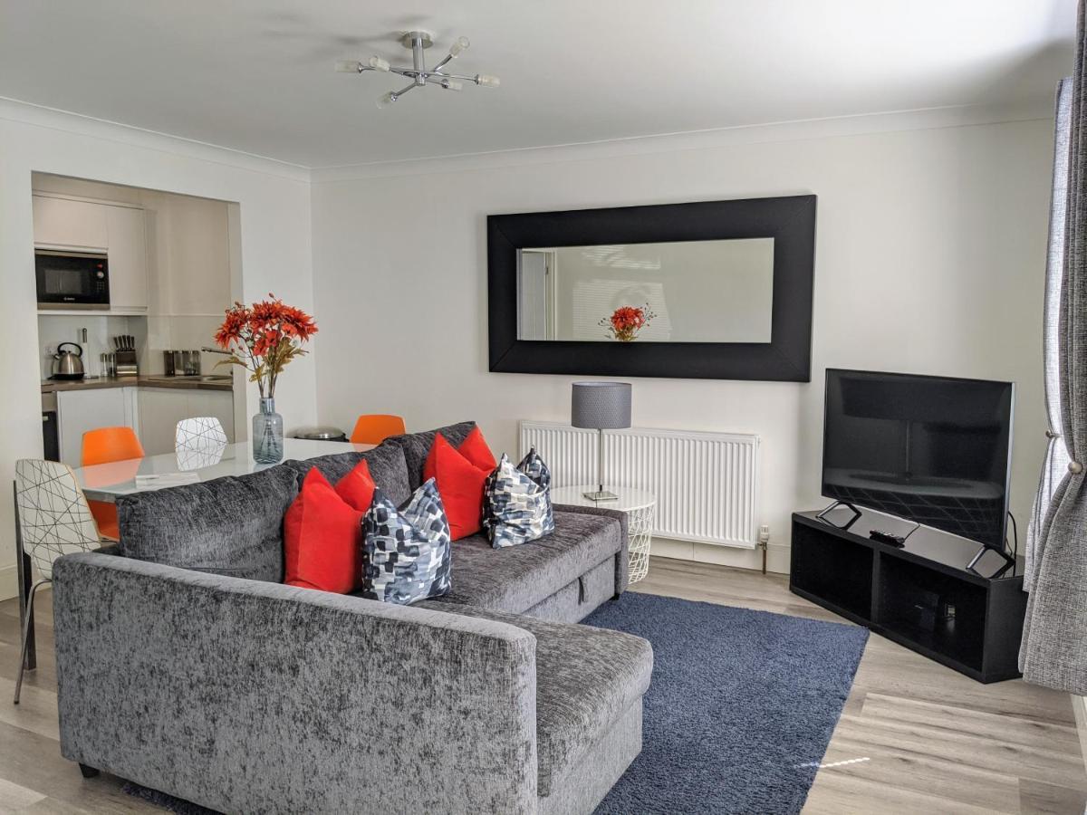 Saffron Court By Wycombe Apartments - Apt 06 Χάι Ουίκαμ Εξωτερικό φωτογραφία