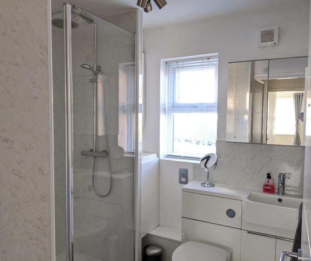 Saffron Court By Wycombe Apartments - Apt 06 Χάι Ουίκαμ Εξωτερικό φωτογραφία