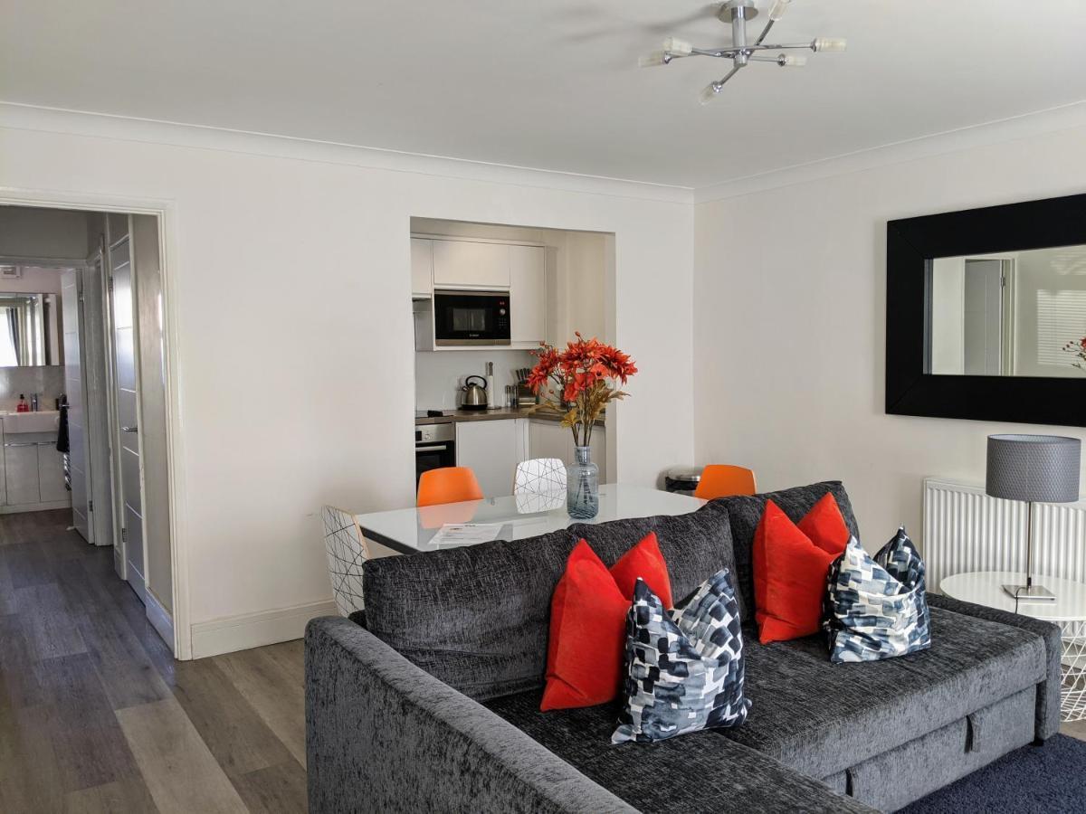 Saffron Court By Wycombe Apartments - Apt 06 Χάι Ουίκαμ Εξωτερικό φωτογραφία